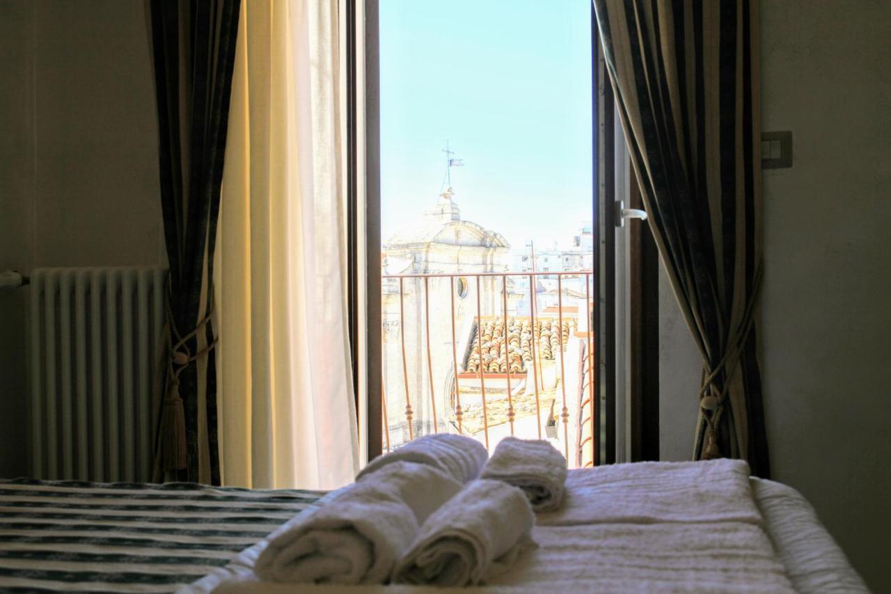 Rooms Dimora Arco - Affitti Brevi Italia Monte SantʼAngelo Exteriér fotografie